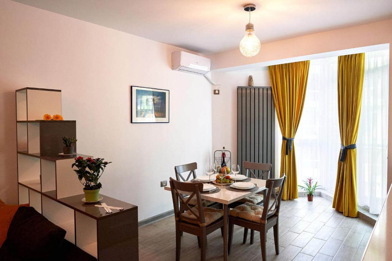Submarine Apartment Spa N Pool Beach Resort Năvodari Exterior foto